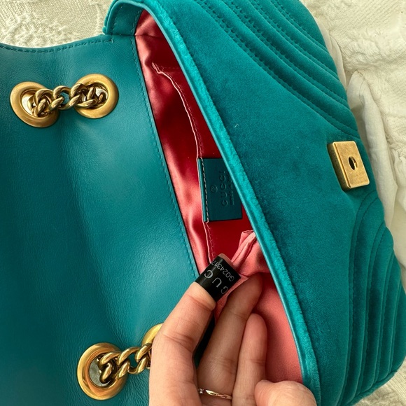 Gucci GG Marmont Turqoise Velvet Chain Bag - Picture 6 of 6